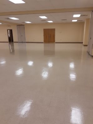 Before & After Floor Stripping & Waxing in Cayce, SC (2)